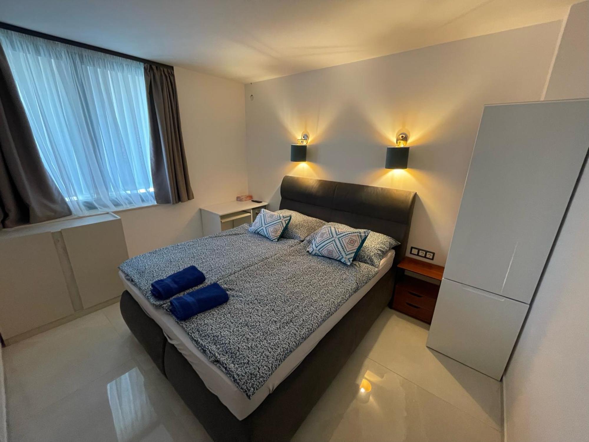 Luxury Apartments In Balatonalmadi, Almadi Lux Apartman I - Ocean Blue エクステリア 写真