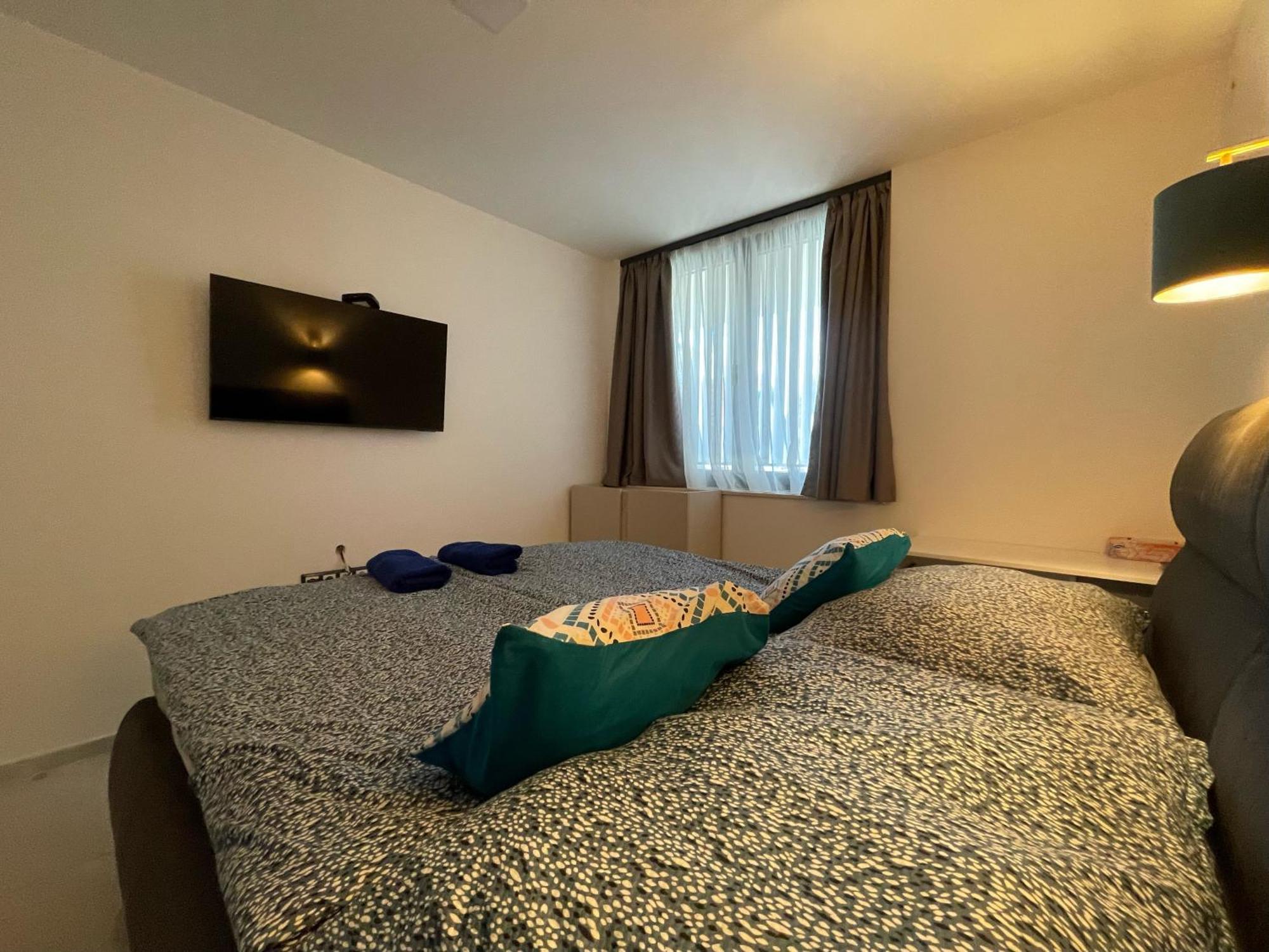 Luxury Apartments In Balatonalmadi, Almadi Lux Apartman I - Ocean Blue エクステリア 写真